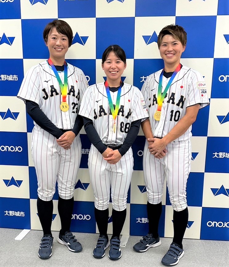ハニーズ9月1日号（表敬訪問）