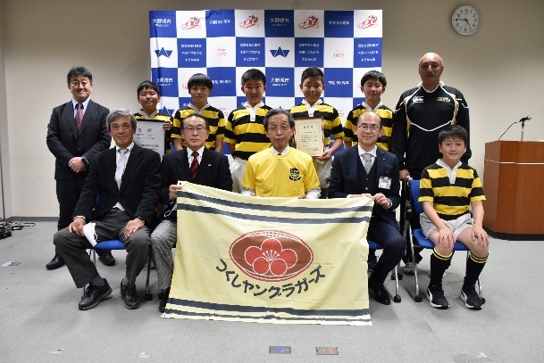 つくしヤングラガーズ　表敬訪問 