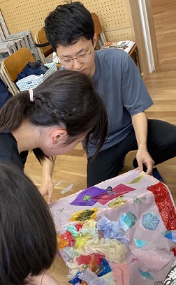 提灯づくりの様子3